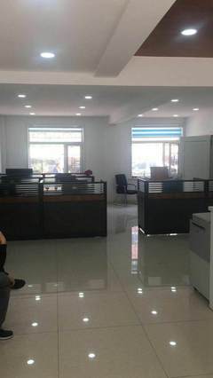 高薪誠(chéng)聘房地產(chǎn)經(jīng)紀(jì) 月薪輕松過(guò)萬(wàn)，開(kāi)啟財(cái)富新篇章